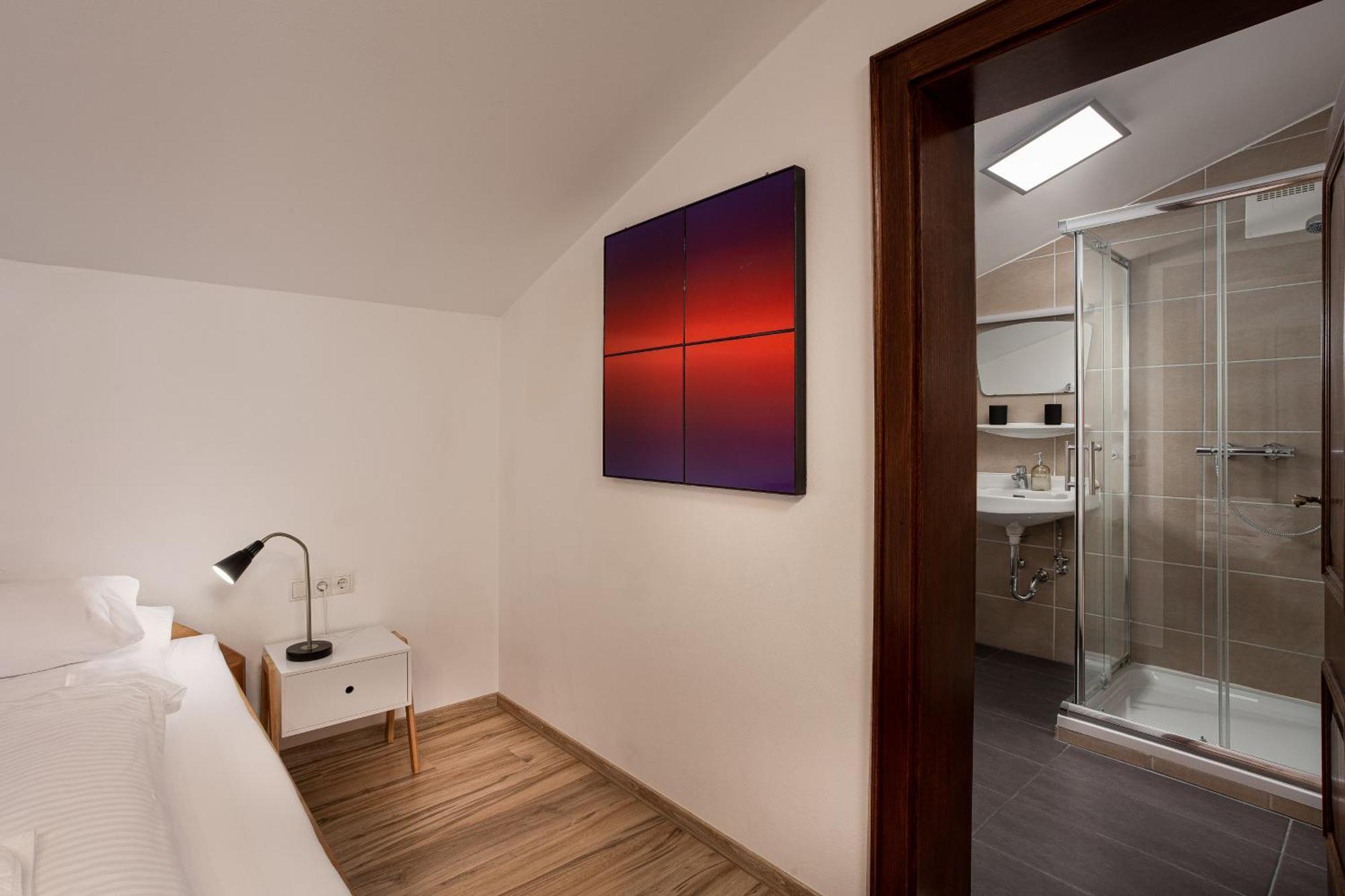Alpine View Apartments Niedernsill Quarto foto